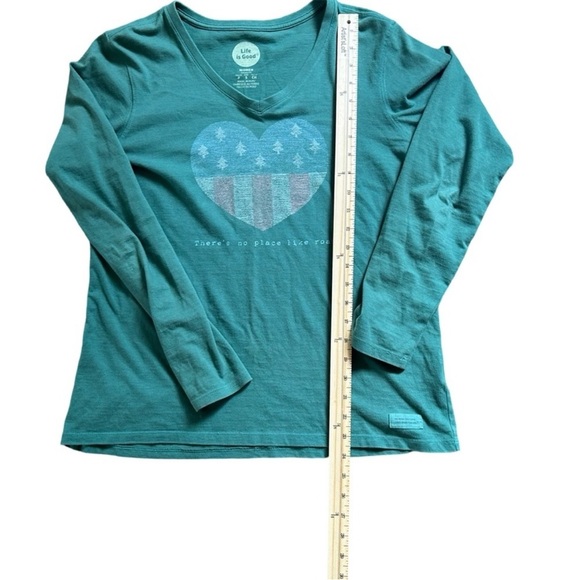 Life is Good Women’s Long Sleeved T Shirt Size Small
There’s No Place Like Roam - Picture 6 of 8